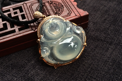 佛祖玉石吊墜的深厚寓意與玉石飾品的文化內涵